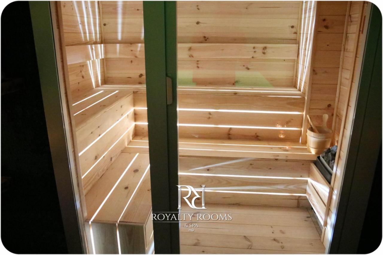 Royalty Rooms & Spa Neapel Exterior foto